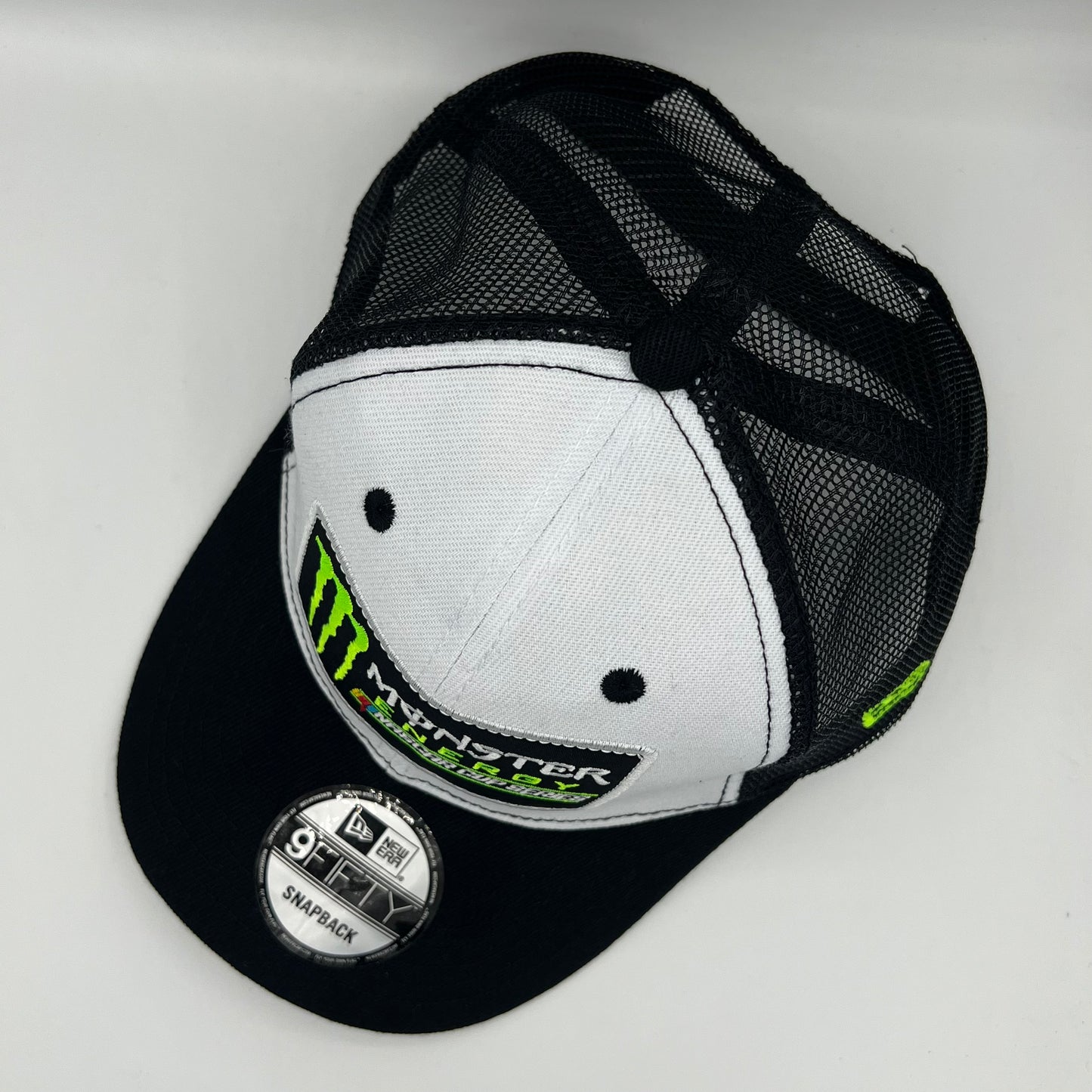 Monstr Nascar Cup Series White Cap